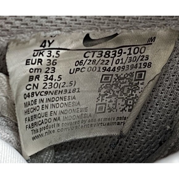 Nike Air Force 1 Low White Black Casual Shoes Sneakers Size 4 Y CT3839-100 - Picture 9 of 10